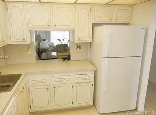 410 SE 2nd St APT 104, Hallandale Beach, FL 33009