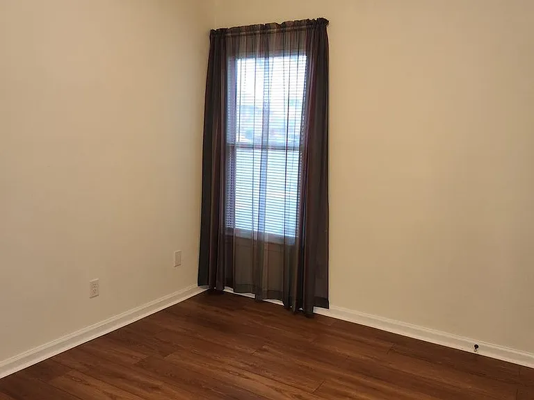 4801 Afton Ct — Photo 9