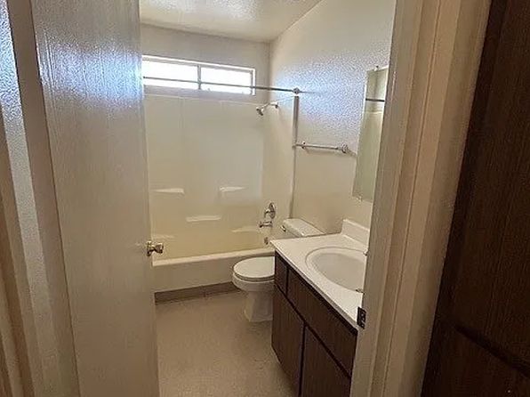 10205 El Camino Real