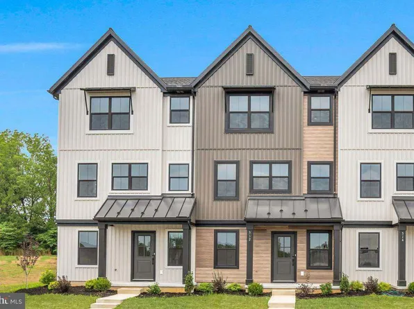 312 Flora Blvd, Annville, PA 17003