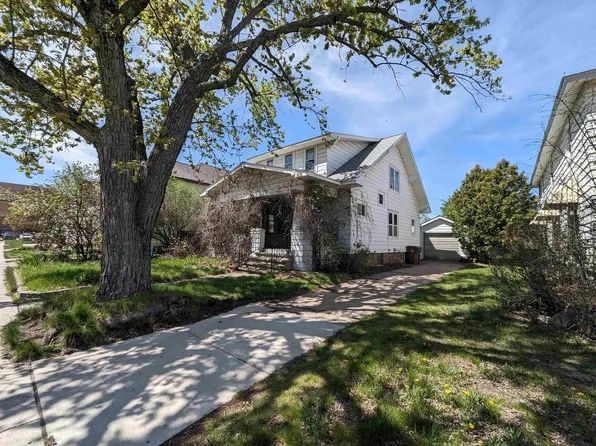 2234 COLLEGE AVENUE, Stevens Point, WI 54481