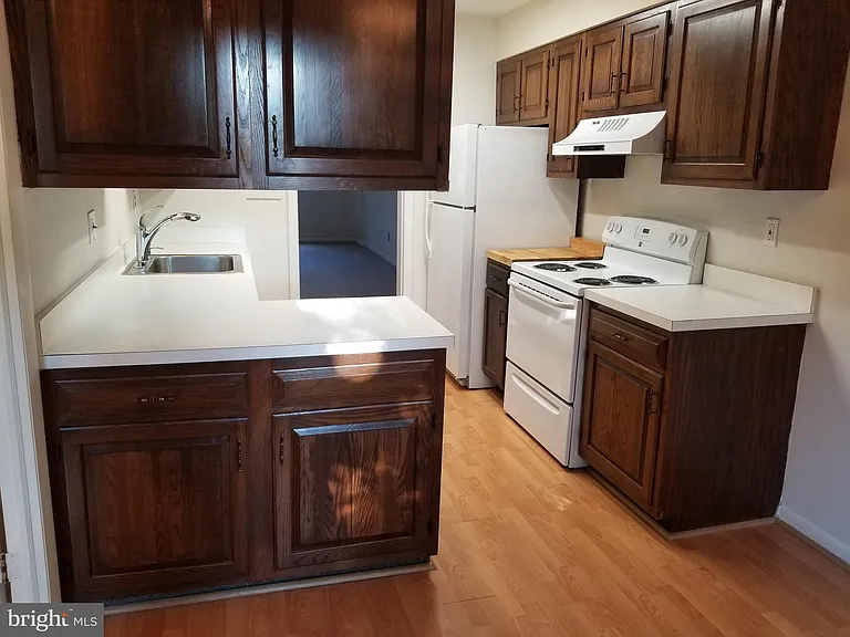 1161 Putnam Blvd — Photo 3