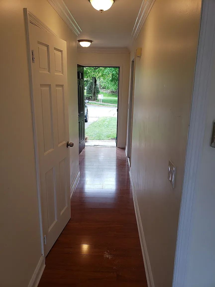 Building Photo - 10 Dogwood Dr #10