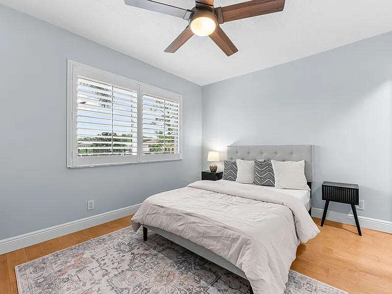 149 Palm Dr #18 — Photo 17