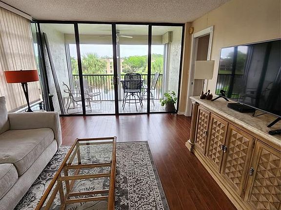 2nd image of 6536 Coral Lake Dr #312