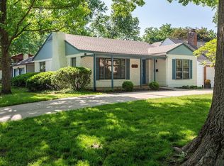 5301 Chadwick Rd, Fairway, KS 66205