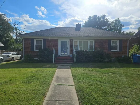 3510 Valley View Ave NW, Roanoke, VA 24012