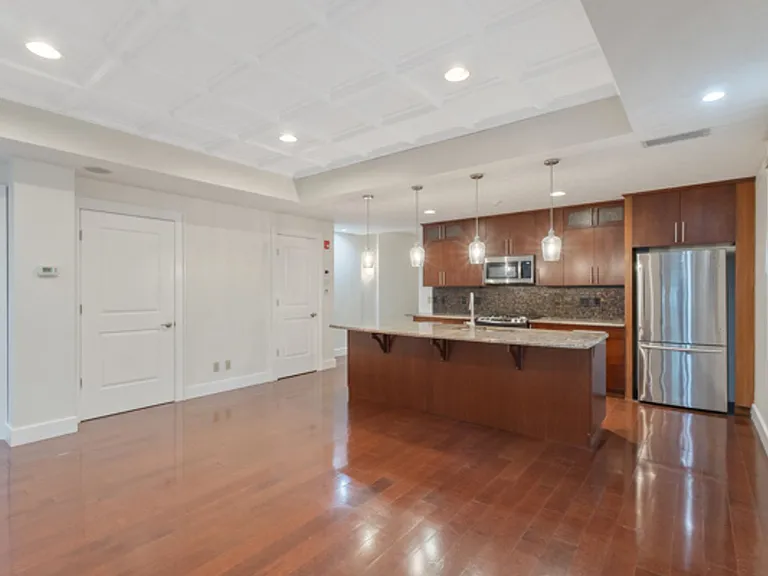 115 E Jefferson St — Photo 7