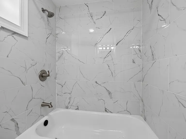 807 N 42nd St — Photo 21