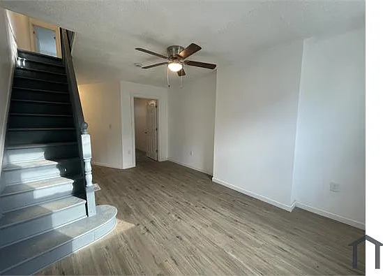2553 N Lee St — Photo 11