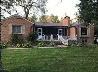 1411 Manley Ct, Saint Joseph, MI 49085