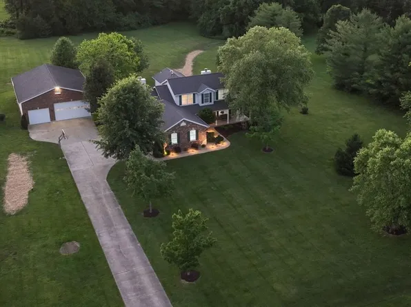 1239 Lydia Ln, O'Fallon, MO 63366