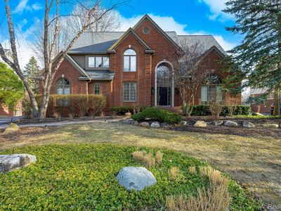 6264 Wildwood Ln, West Bloomfield, MI, 48324