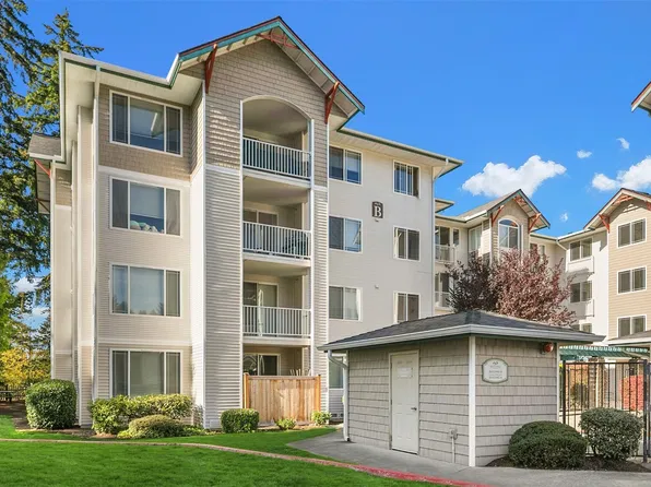 13301 SE 79th Place #B409, Newcastle, WA 98059