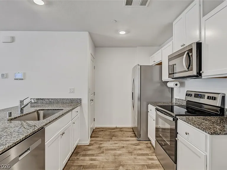 1137 Meadow Sparrow Pl — Photo 22
