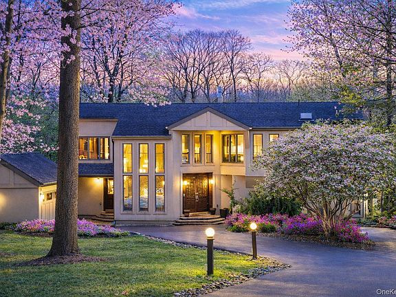 2nd image of 139 Pascack Road