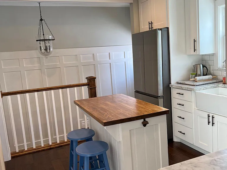 1728 E Edward Ave — Photo 1