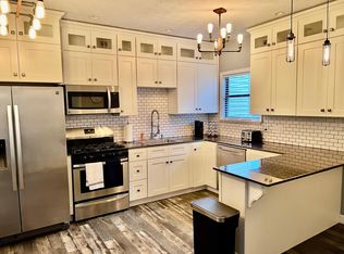 383 Pleasant Meadow Blvd, Stow, OH 44224