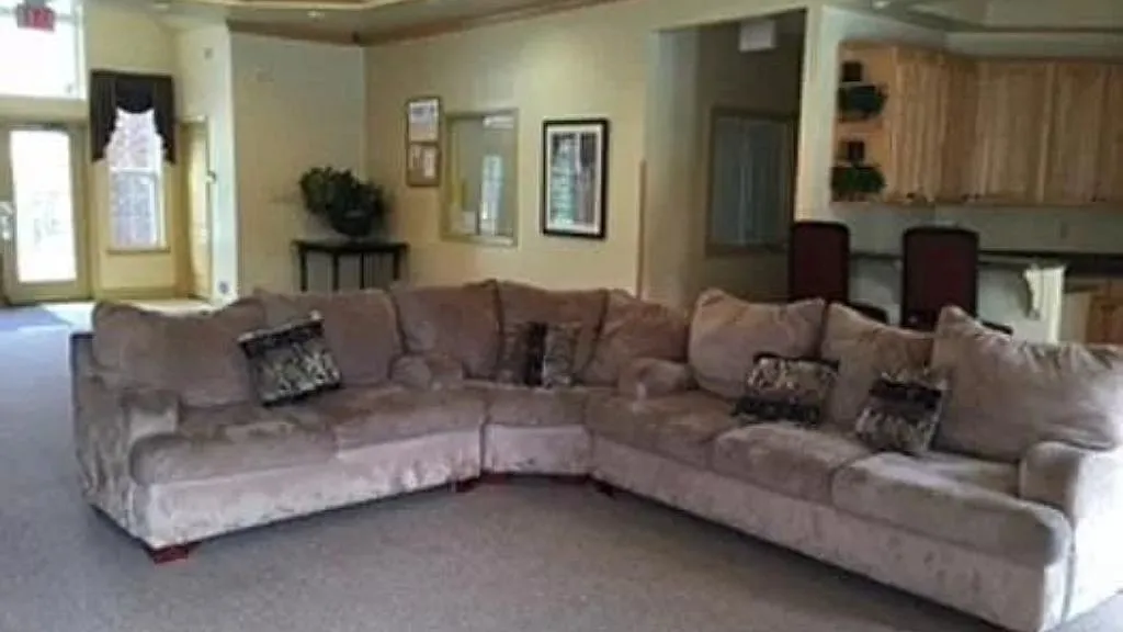 2 bed, 1100 sqft, $2,450 — Photo 4