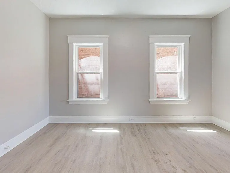 8111 Madison Ave — Photo 39