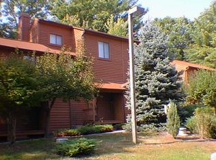 509 Wales Ct, Bushkill, PA 18324