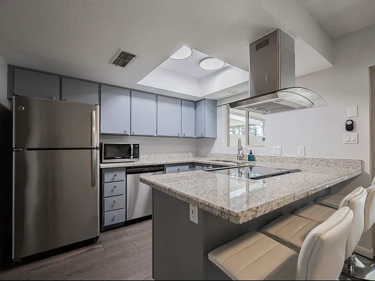 2724 W McLellan Blvd #134 — Photo 7