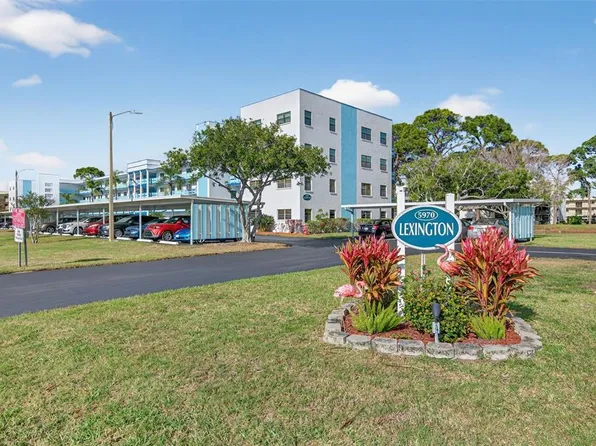 5970 80th St N Unit 102, Saint Petersburg, FL 33709