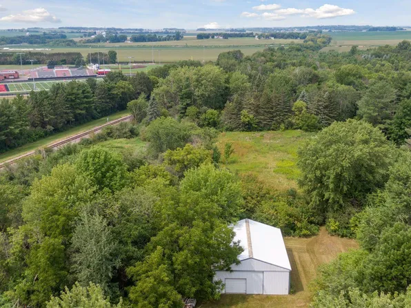 1239 Newton St, Baldwin, WI 54002