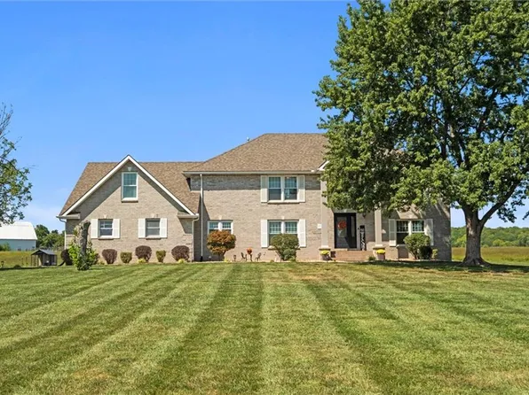 19647 Tonganoxie Rd, Tonganoxie, KS 66086