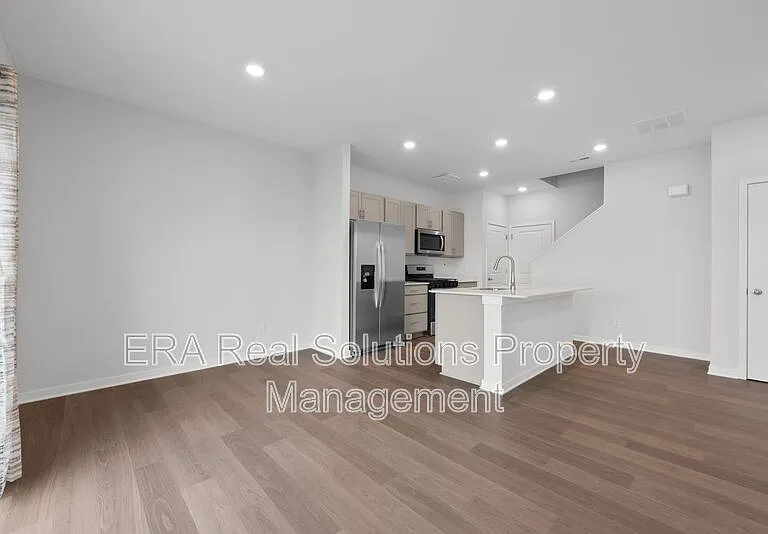 6294 Marinelli Dr S — Photo 6