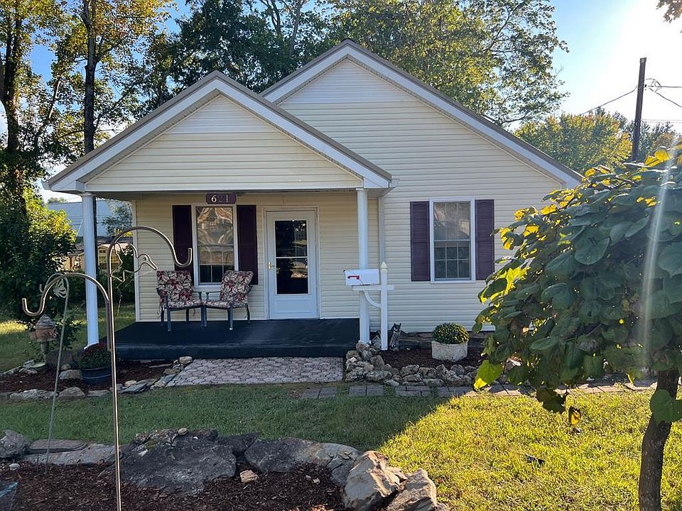 1st image of 621 W End Ave