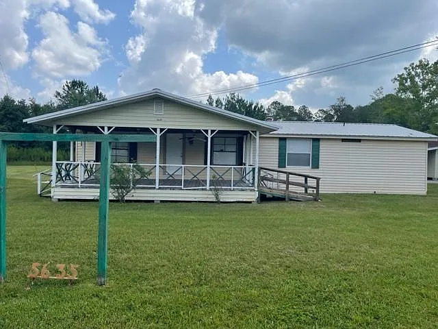 5635 Solomon Rd