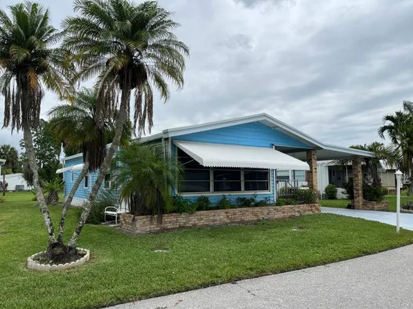 139 Cabbage Palm Ln, Naples, FL 34114