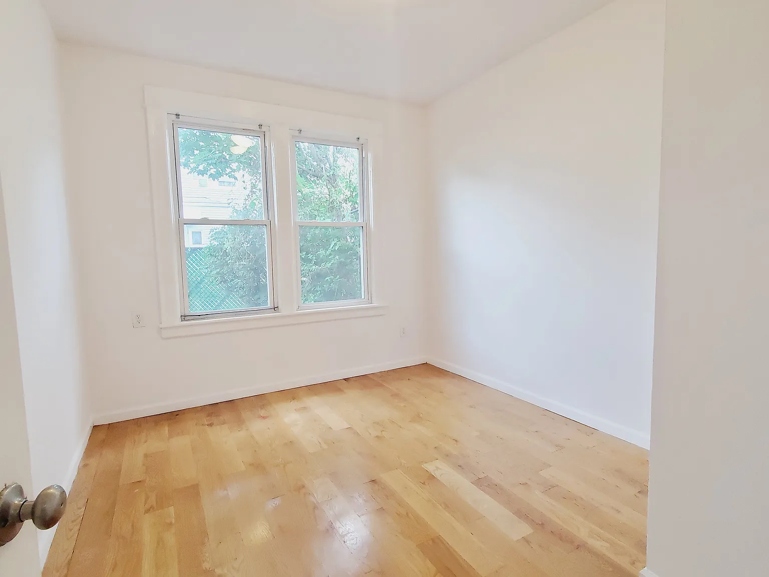 4 bed, 1200 sqft, $3,000 — Photo 4