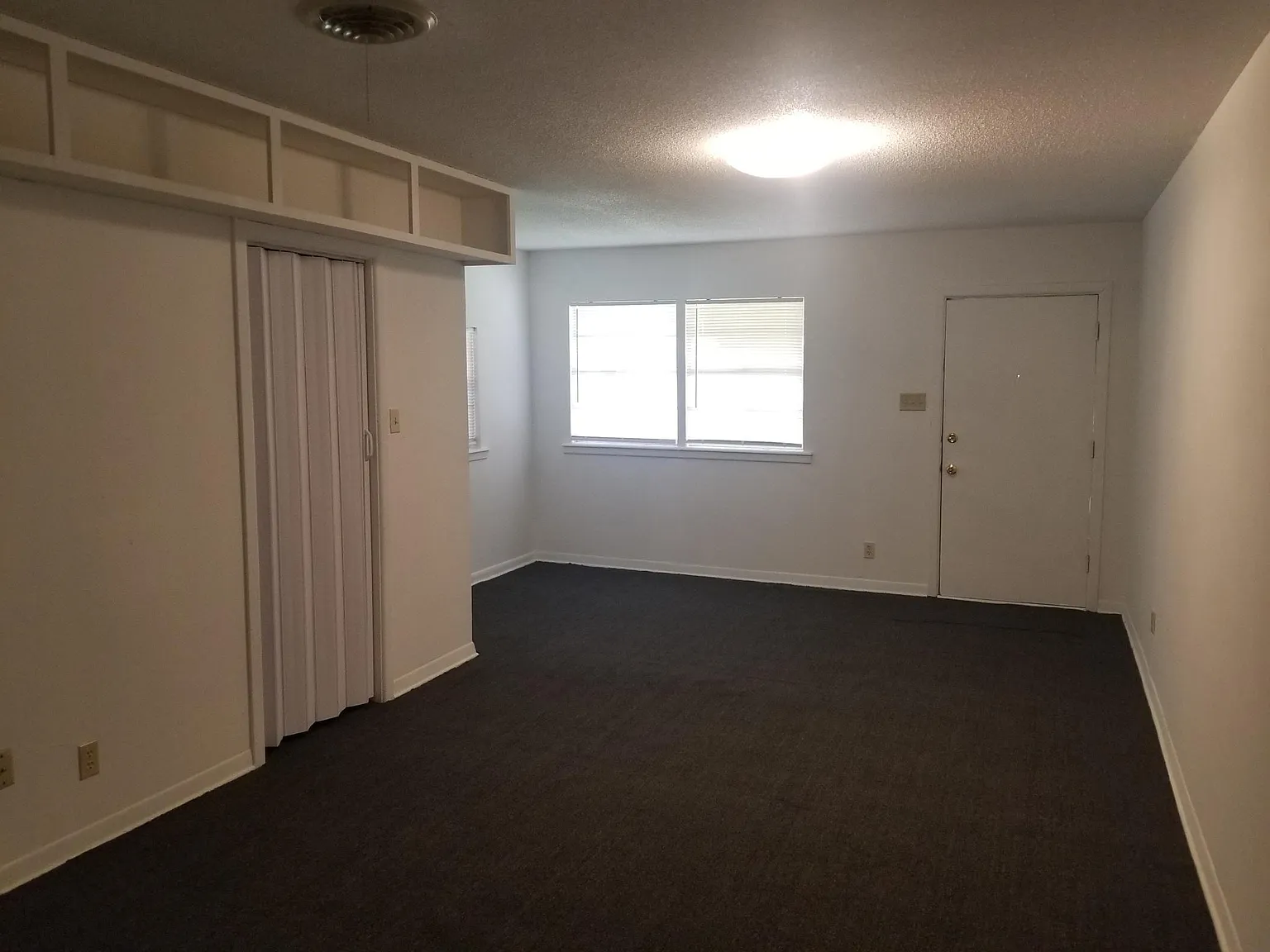 3 bed, 1650 sqft, $2,100 — Photo 4
