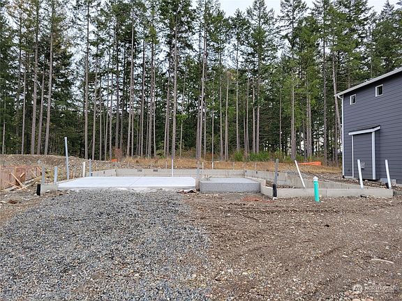 4th image of 18111 134th Avenue E Lot23
