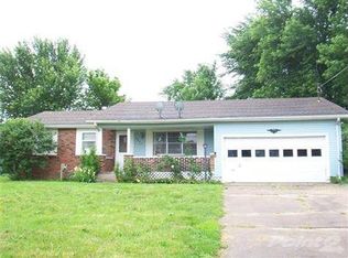 2952 E Bergman St, Springfield, MO 65802