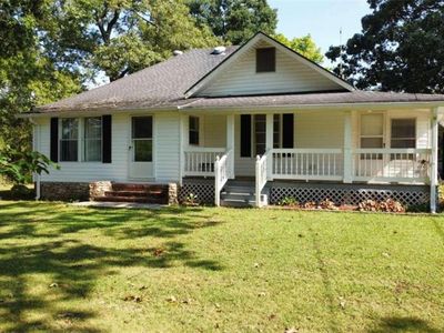 555 Compton Rd SE, Silver Creek, GA, 30173
