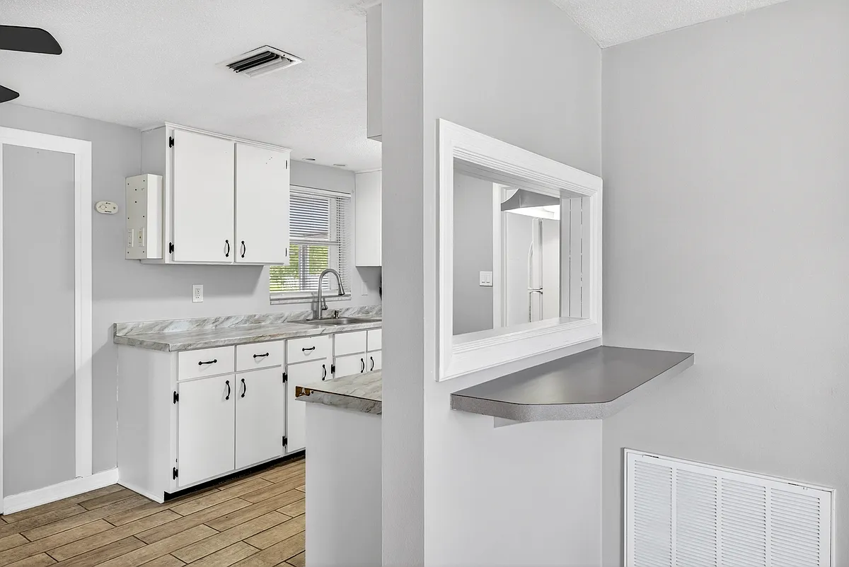 Building Photo - 7914 Tropicana Dr