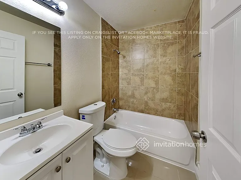 16099 SW 138th Pl — Photo 18