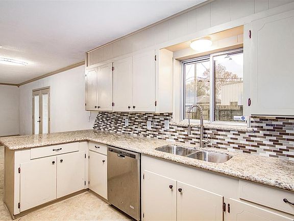 5th image of 5008 Briarbrook Dr