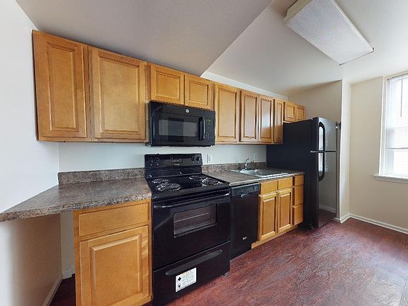3rd image of 419 S 48th St #A802f69af