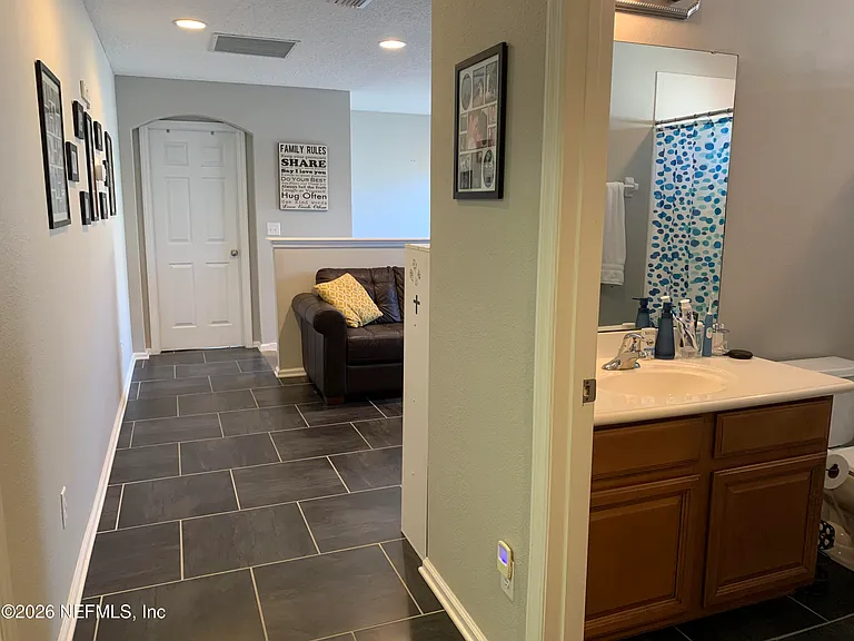 3740 Creswick Cir #8 — Photo 17