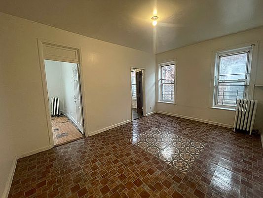 2nd image of 552 Williams Ave APT 2F