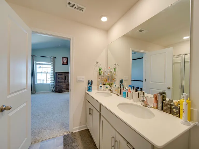 9609 Margrave Dr — Photo 14