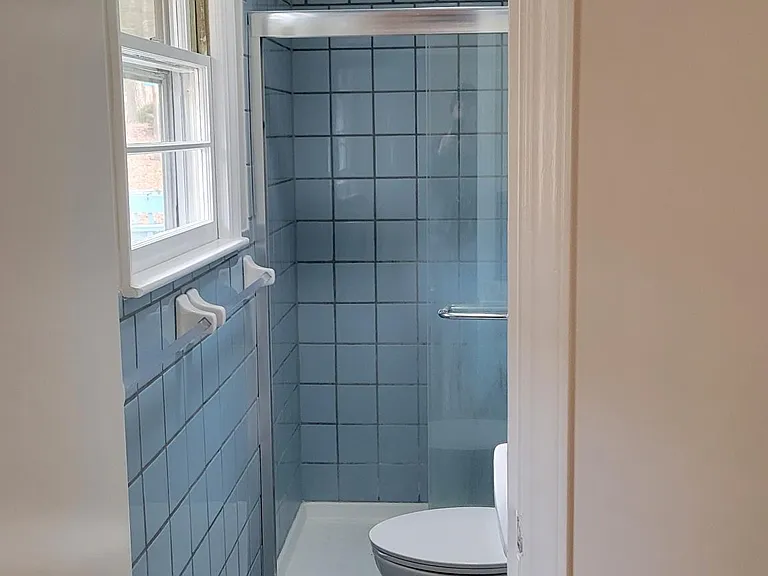 Master Bath. Super clean
