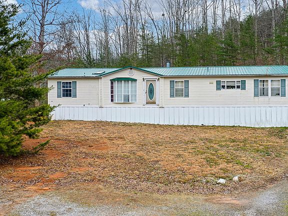 3rd image of 4302-4308 Calderwood Hwy