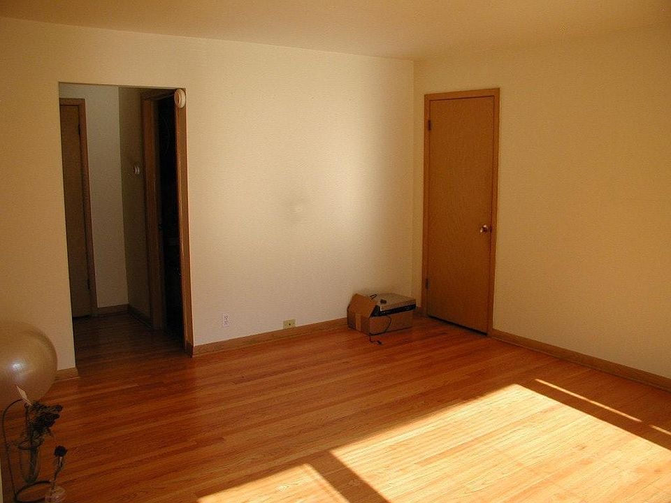 2nd image of 1324 N 116th St #1