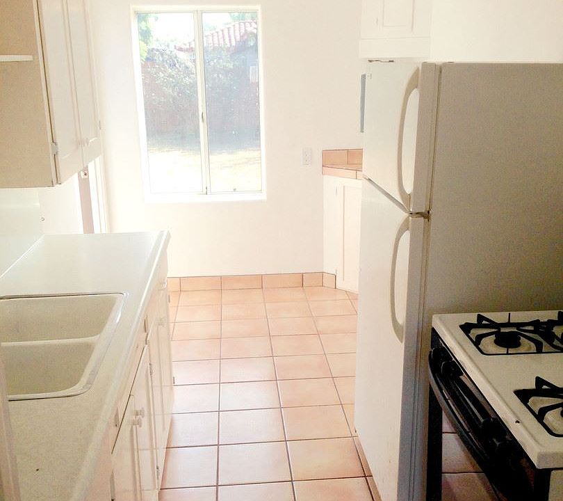 1st image of 457 Bonito Ave