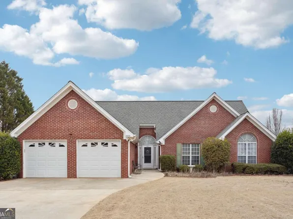 4524 Summerset Dr, Gainesville, GA 30507